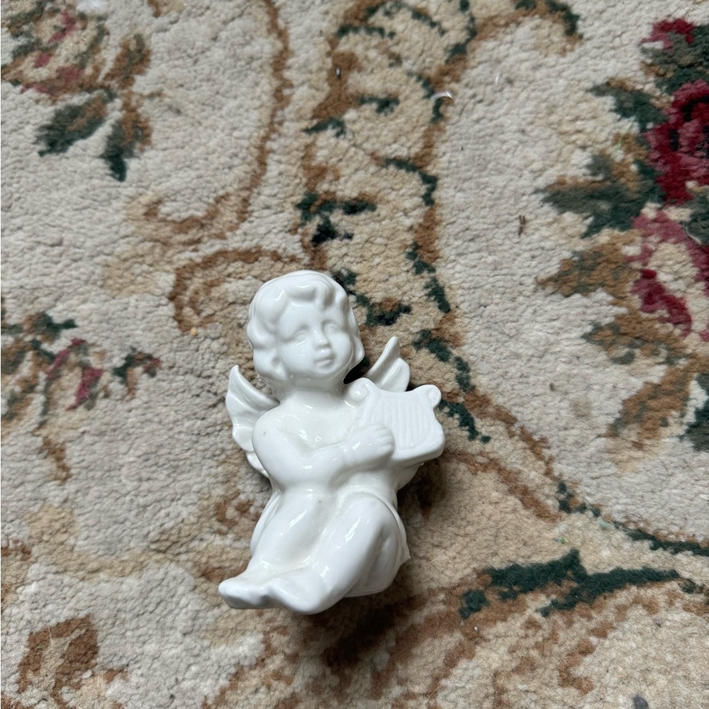 Cherub Angel Statue
